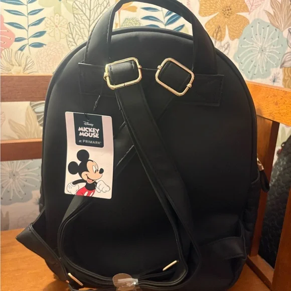 Primark Exclusive Mickey winking Backpack - Picture 3 of 4